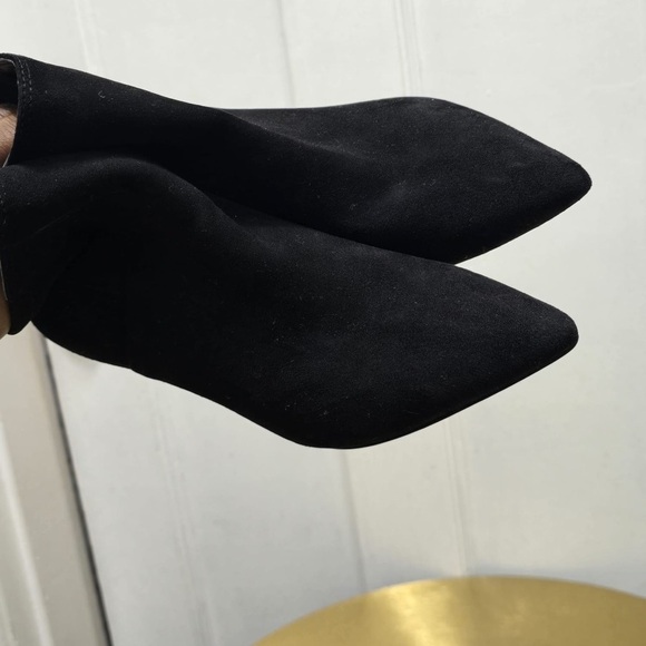 Louise et Cie Vimmy Black Suede Sock Pointed toe Kitten Heels Size 6M✌️ - Picture 6 of 10